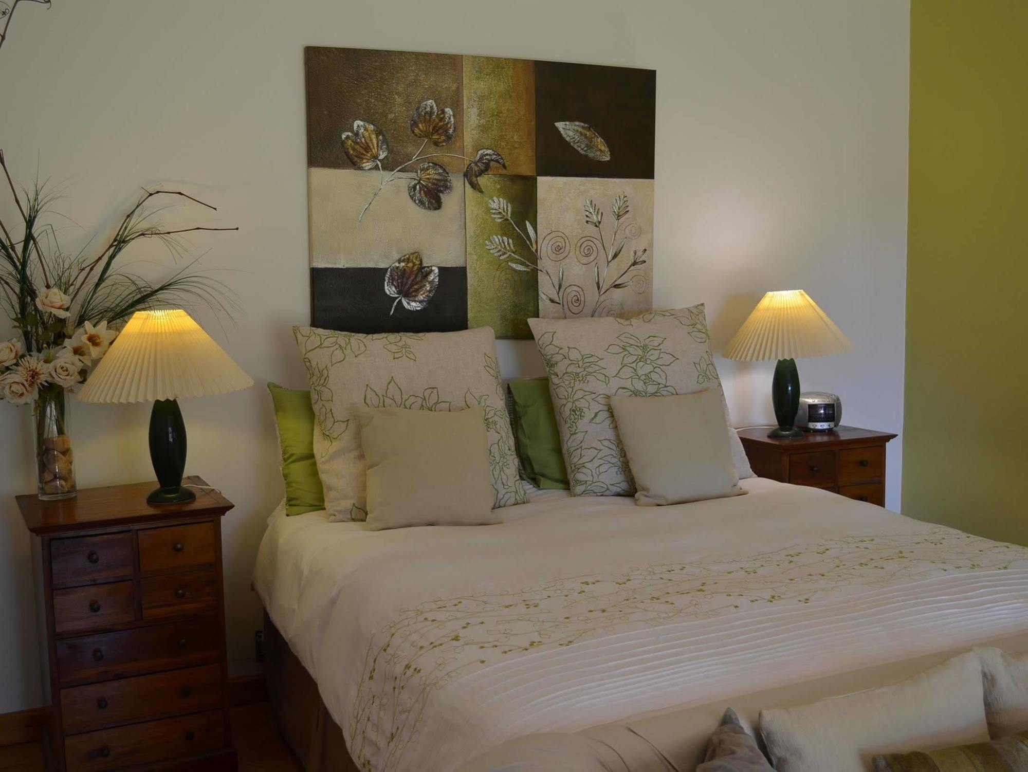 Amande Bed And Breakfast Mclaren Vale Bagian luar foto
