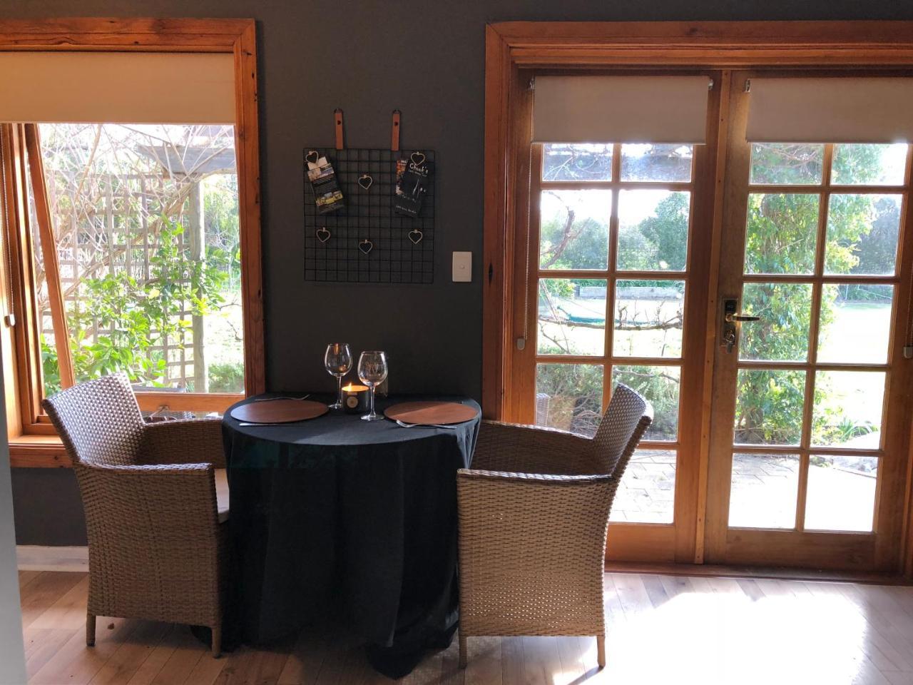 Amande Bed And Breakfast Mclaren Vale Bagian luar foto